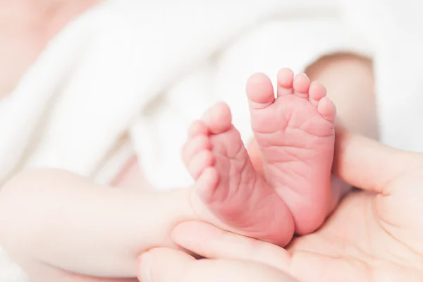 Gente pequeña, pies, mano , — Foto de Stock