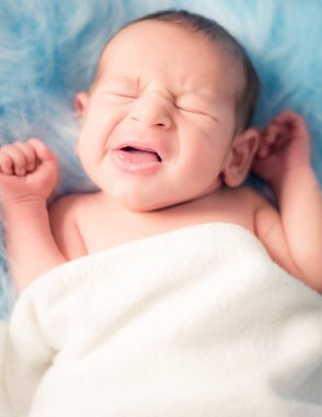 Yeni doğan çocuk dünyanın en küçük çocuk