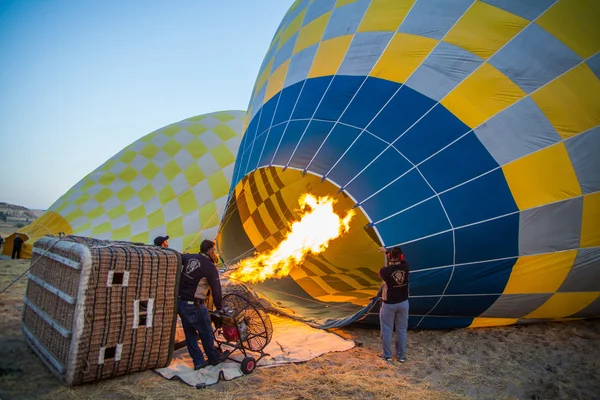 Kapadokya 'da sıcak hava balonları — Stok fotoğraf