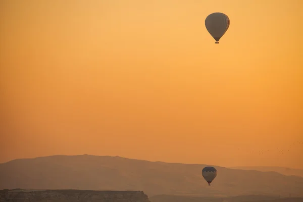 Αερόστατα θερμού αέρα σε cappadocia — Φωτογραφία Αρχείου