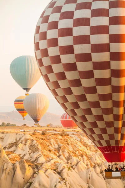 Globos de aire caliente en Capadocia —  Fotos de Stock