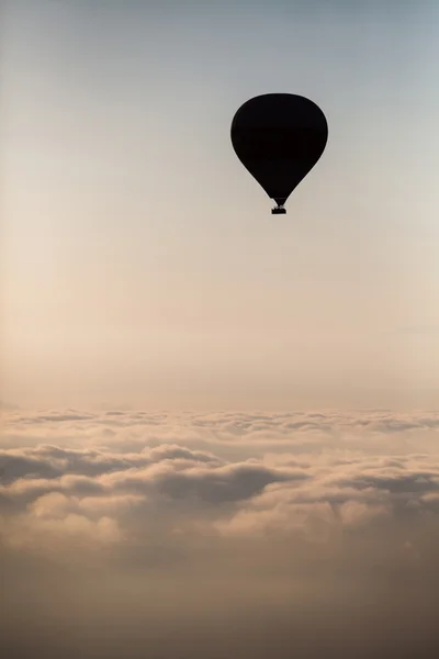 Αερόστατο ζεστού αέρα στην Καππαδοκία — Φωτογραφία Αρχείου