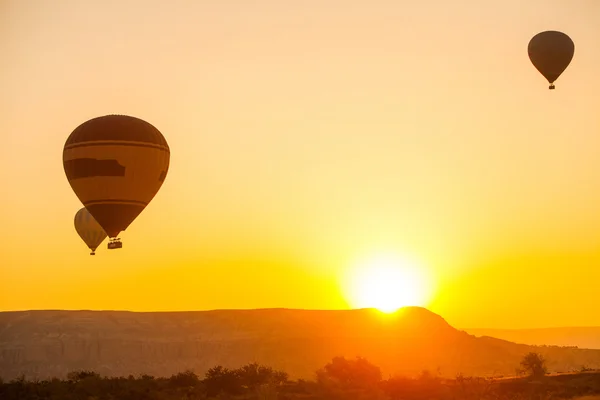 Globos de aire caliente en Capadocia —  Fotos de Stock