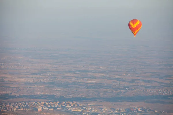 Heißluftballon in Kappadokien — Stockfoto