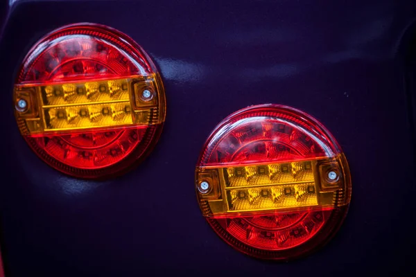 Eski model araba arka ışıklar — Stok fotoğraf