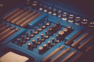 İngiliz anahtarları araç kutusu