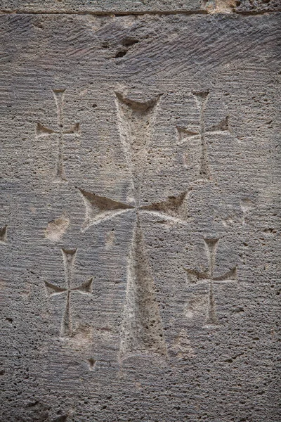 十字の刻まれた石 — ストック写真