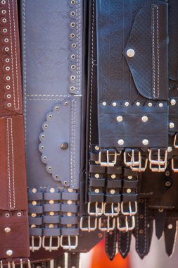 Birçok Deri kemerler