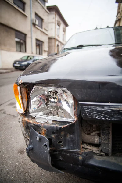 Havarovaného auta světlometů detail — Stock fotografie