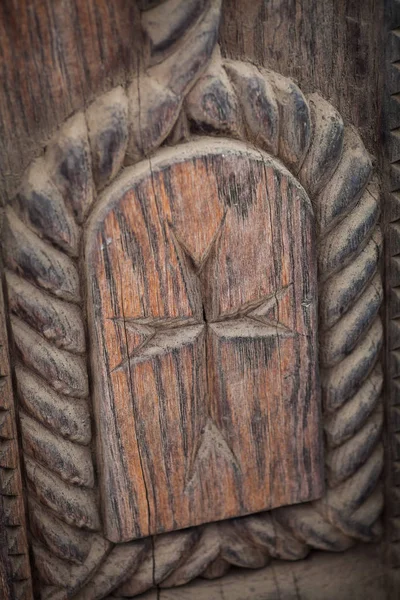 Detalle de talla en madera en Maramures, Rumania —  Fotos de Stock