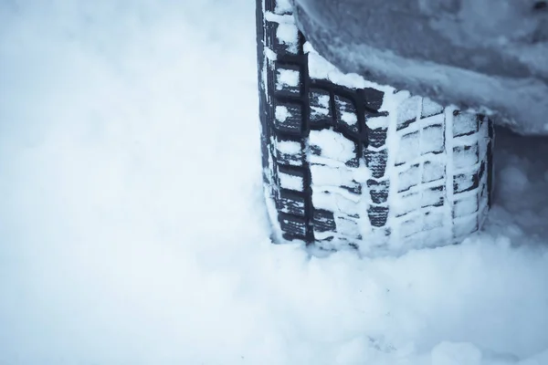 Auto-Winterreifen — Stockfoto