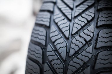 Otomobil kış lastiği