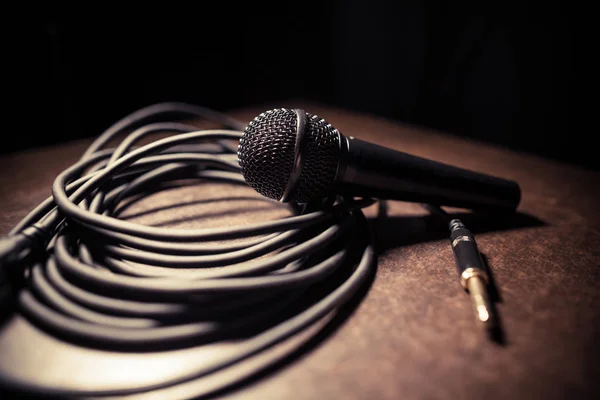Microfono e cavi — Foto Stock