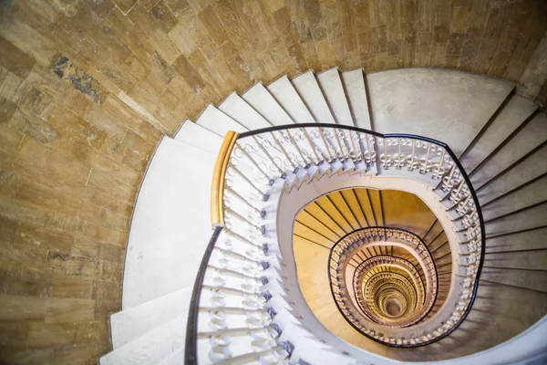 Detalhe da escada em espiral — Fotografia de Stock