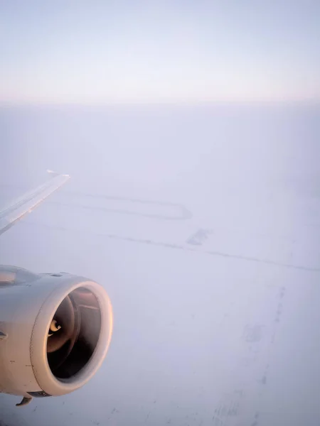 Motor de avião, em voo — Fotografia de Stock