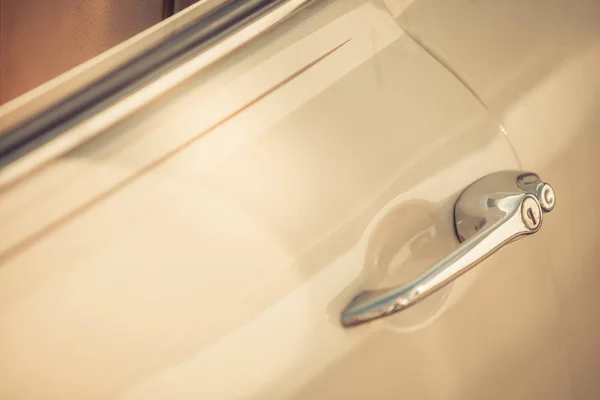 Klamka drzwi rocznika samochodu — Zdjęcie stockowe