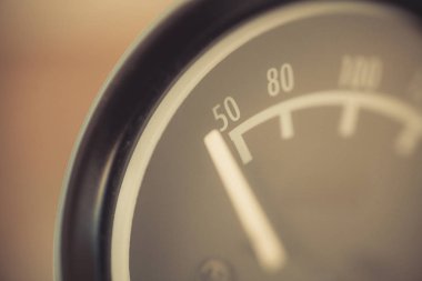 Araba yağ sıcaklık göstergesi