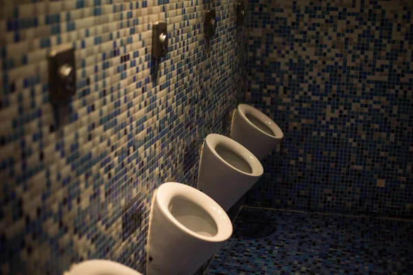 WC público de los hombres — Foto de Stock