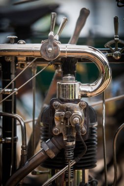 Çok eski bir motosiklet motoru