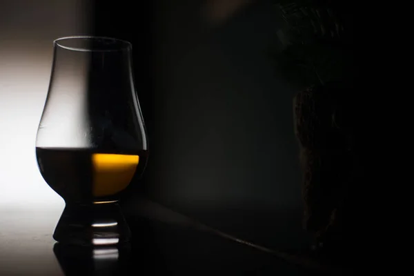 グレンケアンウイスキーグラス — ストック写真