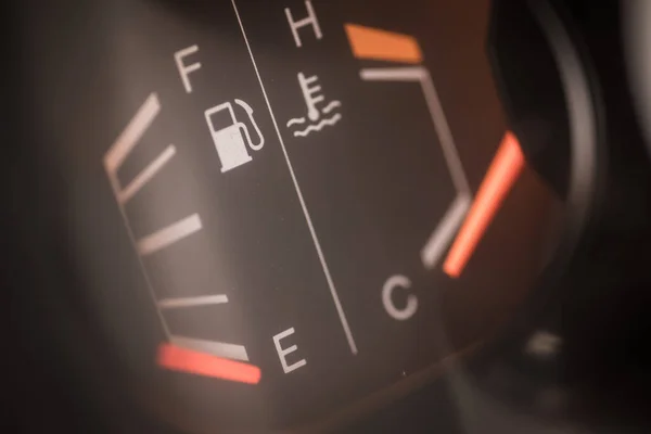 Close Shot Van Brandstofmeter Van Een Auto — Stockfoto