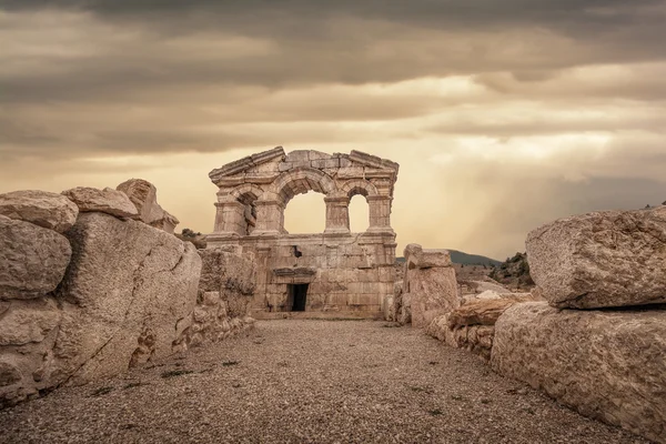 Antike Ruinen in tufanbeyli, adana — Stockfoto