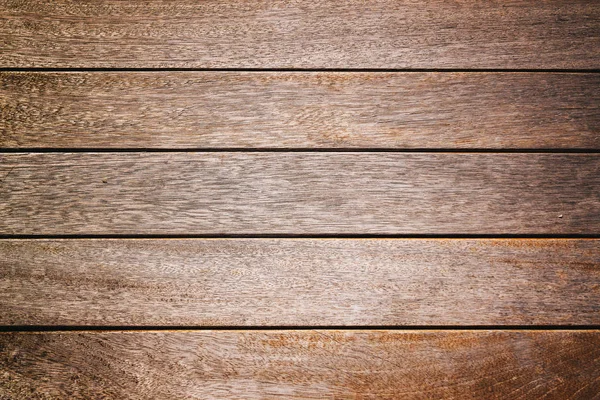 Braunes unbemaltes Naturholz mit Maserungen für Hintergrund und Textur. — Stockfoto
