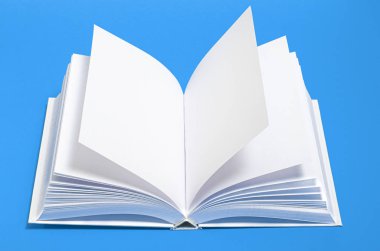 Beyaz tasarım kağıdı arka plan, açılan boş kare ctalogue mockup