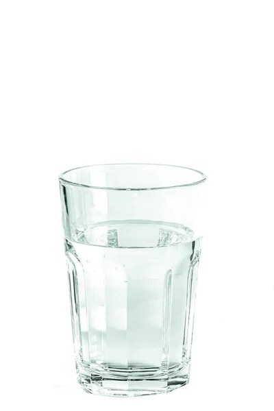 Reines Klares Wasser Glas Und Krug Steht Auf Weißem Hintergrund — Stockfoto