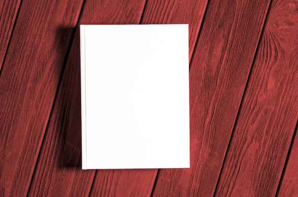 Mockup Chiuso Libro Quadrato Bianco Sfondo Bianco Carta Strutturata Modello — Foto Stock