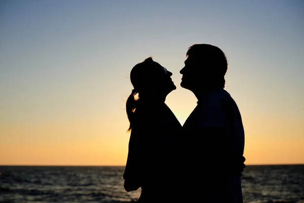 Sombras pareja playa fotos de stock, imágenes de Sombras pareja playa sin royalties | Depositphotos Sombras pareja playa fotos de stock, imágenes de Sombras pareja playa sin royalties | Depositphotos