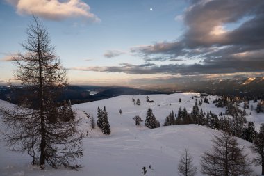 Avusturya 'nın Karayipler bölgesindeki Dobratsch Dağı.