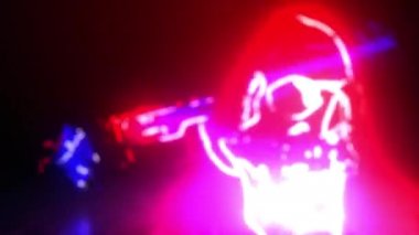 İntihar Kafatası ve tabancalar lazer animasyonu