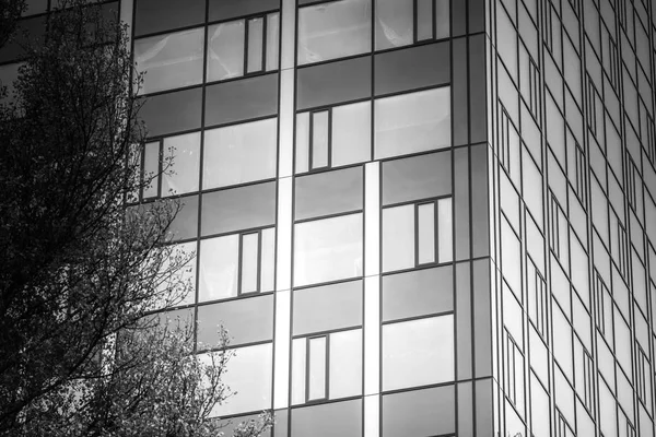 Kancelářská budova. Pozadí okna. — Stock fotografie