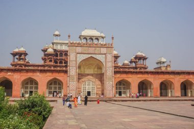 Agra, Hindistan - 29 Ekim 2017: Büyük Akbar 'ın Mezarı