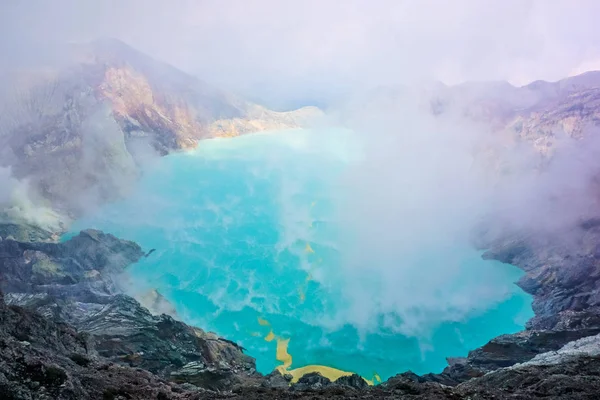 Bellissimo Lago Cratere Nel Vulcano Ijen — Foto Stock