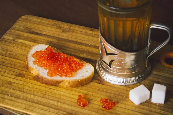 Сэндвич Ротемом Kaviar Бутерброд Соусом Gettekhalter — стоковое фото