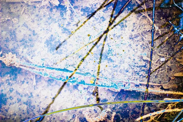 Een Kleine Smalle Rivier Met Water Winter Russische Veld — Stockfoto