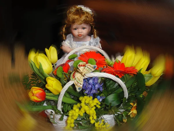 Красиві Весняні Квіти Тюльпани Кошику Мила Лялька — стокове фото