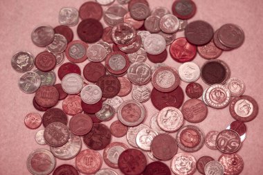 Metal paralar - farklı ülkelerden gelen paralar