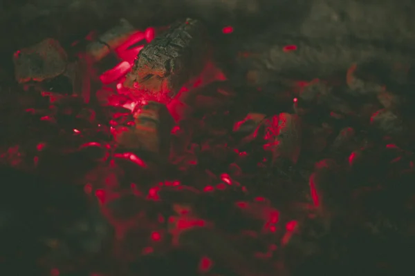 Glowing Red Hot Coals Fire Home Fireplace — Stock Photo, Image