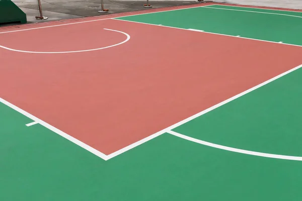 Freiluft-Basketballplatz — Stockfoto