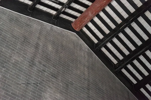 在传统的中国建筑的屋顶 — 图库照片