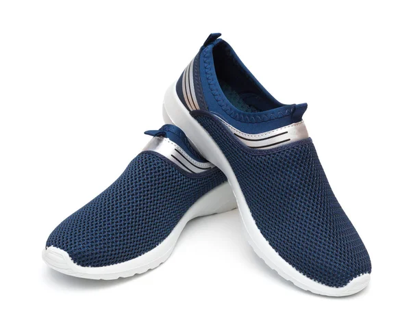 Modré sportovní boty pro muže na bílém pozadí — Stock fotografie