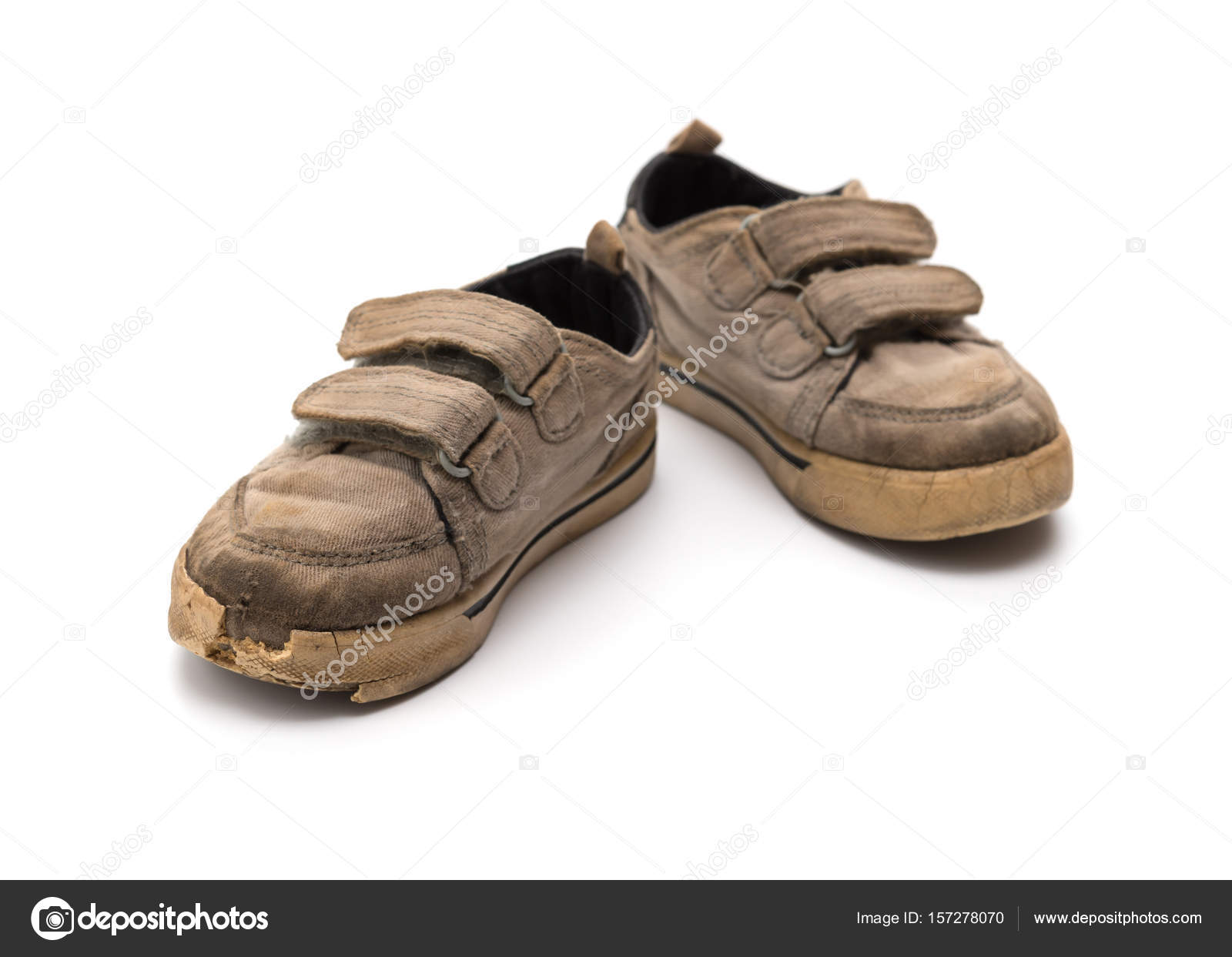 Paar grijs van oude schoenen op een witte achtergrond — Stockfoto