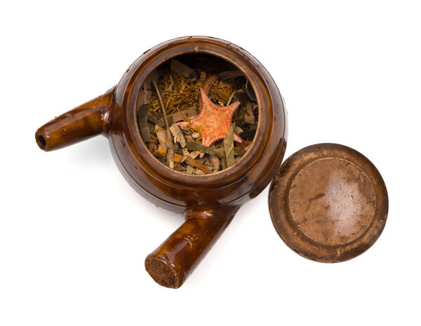 вид сверху травяной в горшок эмали на белом фоне
