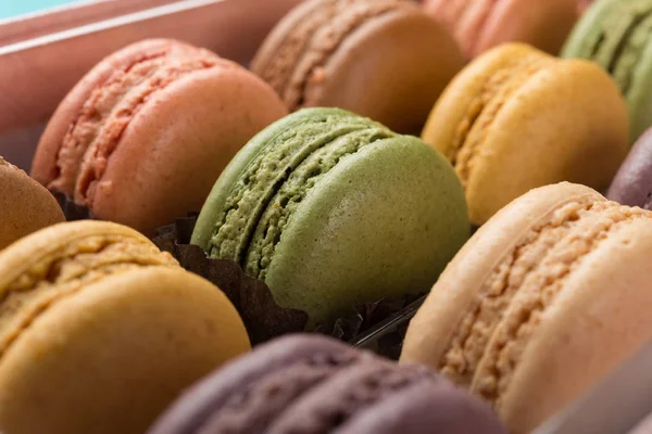 Studio shoot of colorful macaroons close up — Stock Photo, Image