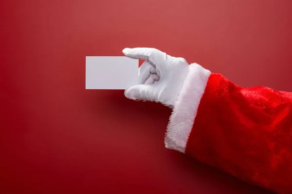 Santa Claus Sosteniendo Una Tarjeta Blanca Blanco Buena Para Prueba — Foto de Stock