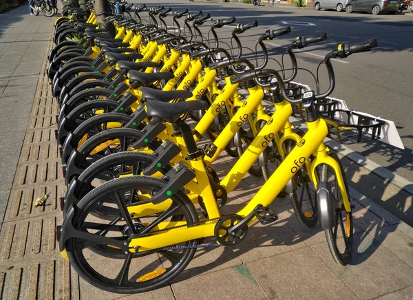 Zhongshan Guangdong China Diciembre 2017 Bicicletas Compartidas Lado Carretera Uso — Foto de Stock