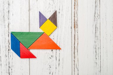 bir tilki gibi şeklinde ahşap tangram